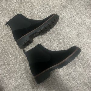 Dolce Vita Suede Black Ankle Boots 7.5